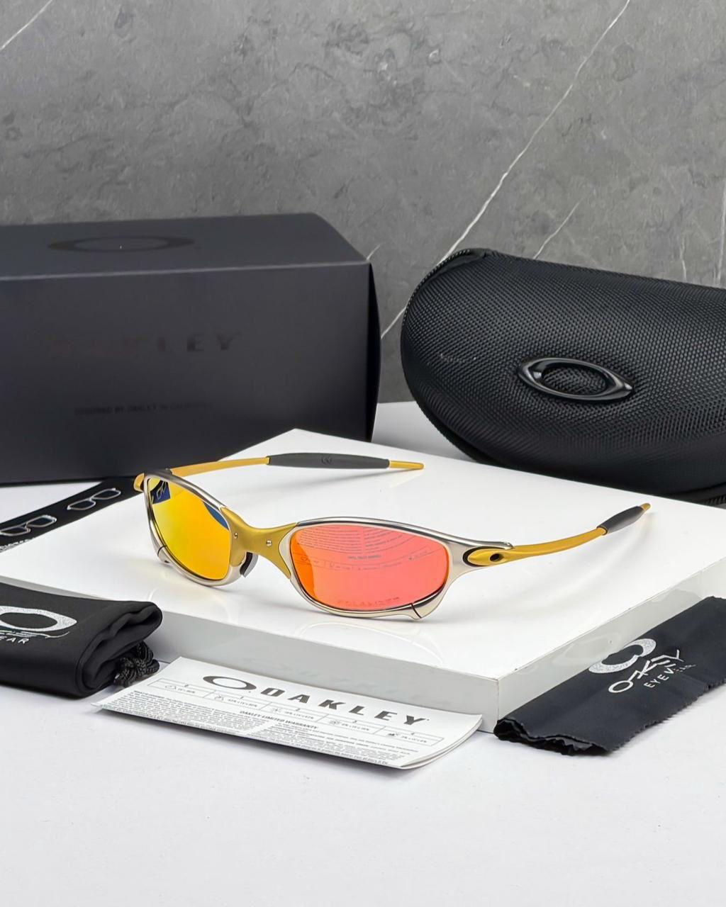 Oakley Juliet