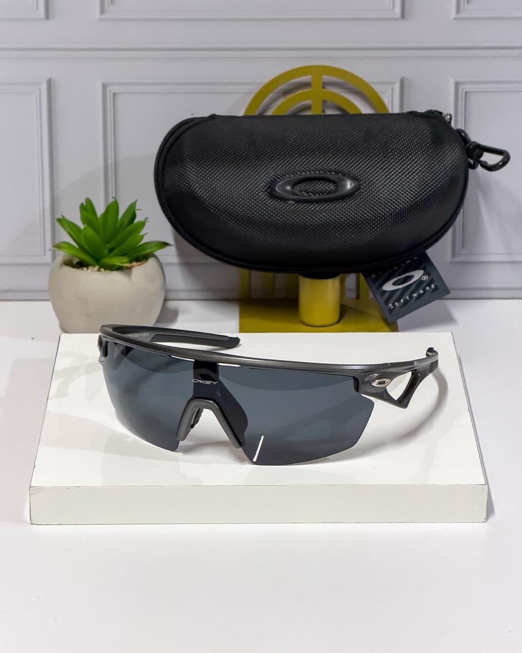 Oakley Kato