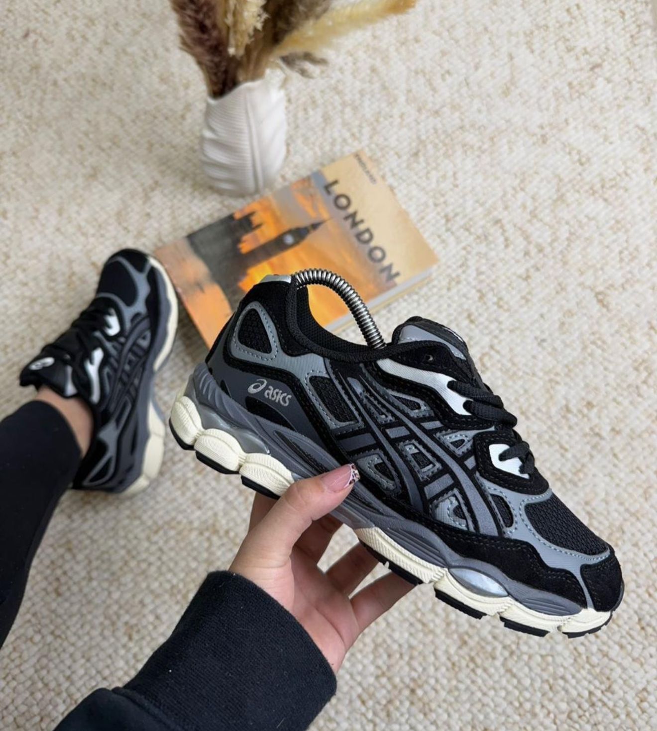 ASICS ASICS