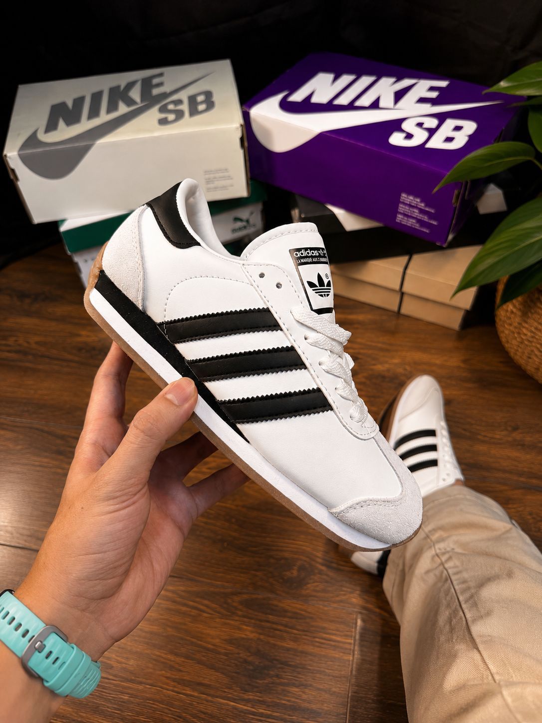 Adidas Country