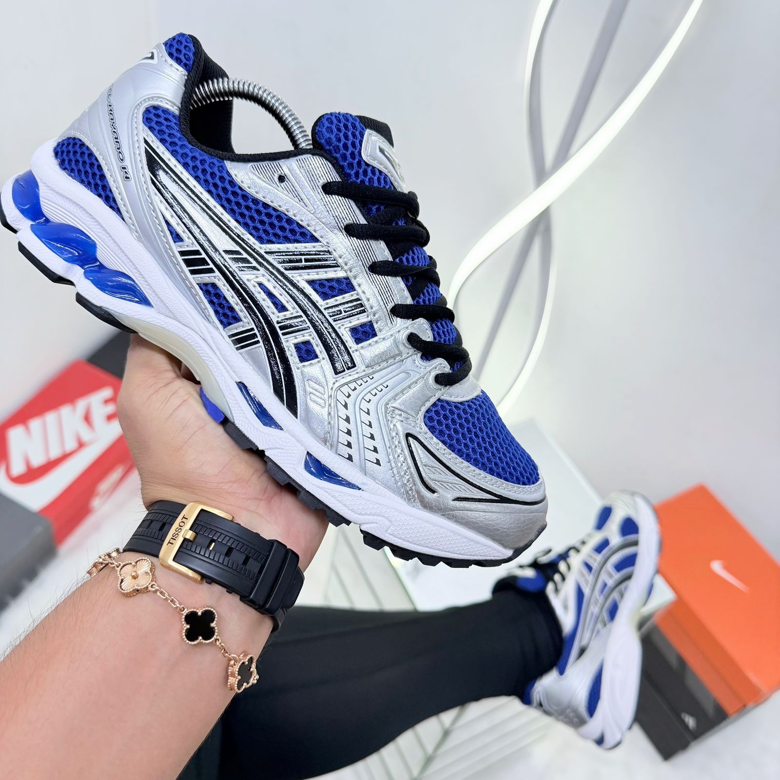 ASICS Gel-Kayano 14